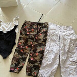 Lot of Juniors pants and tops EUC